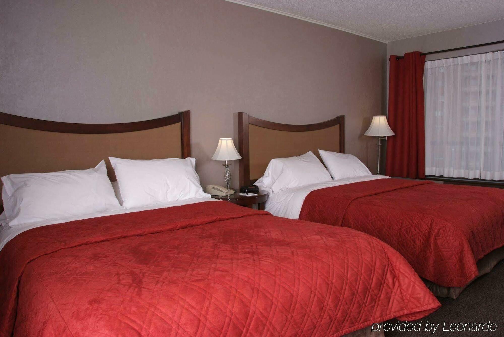 Hotel Universel Quebec City Room photo